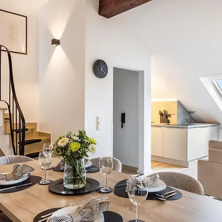 Skywalk Loft Tatil Evi *